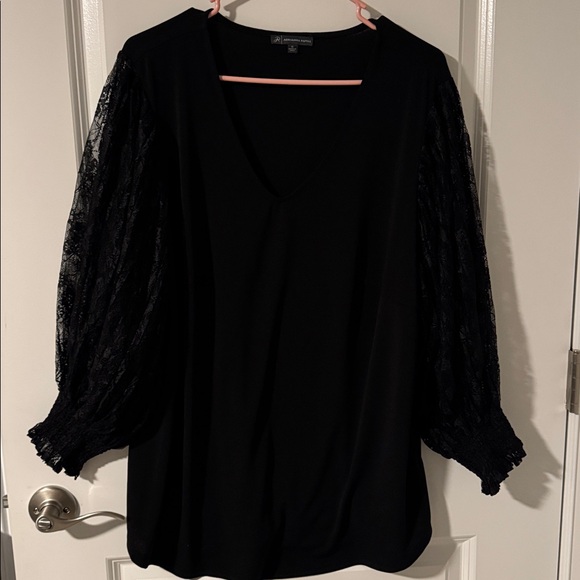 Black V-Neck Top with Lace Sleeves - Picture 1 of 3